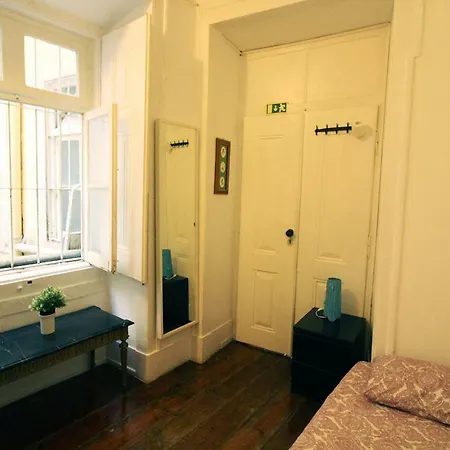 Pensionat In 1/camoes House